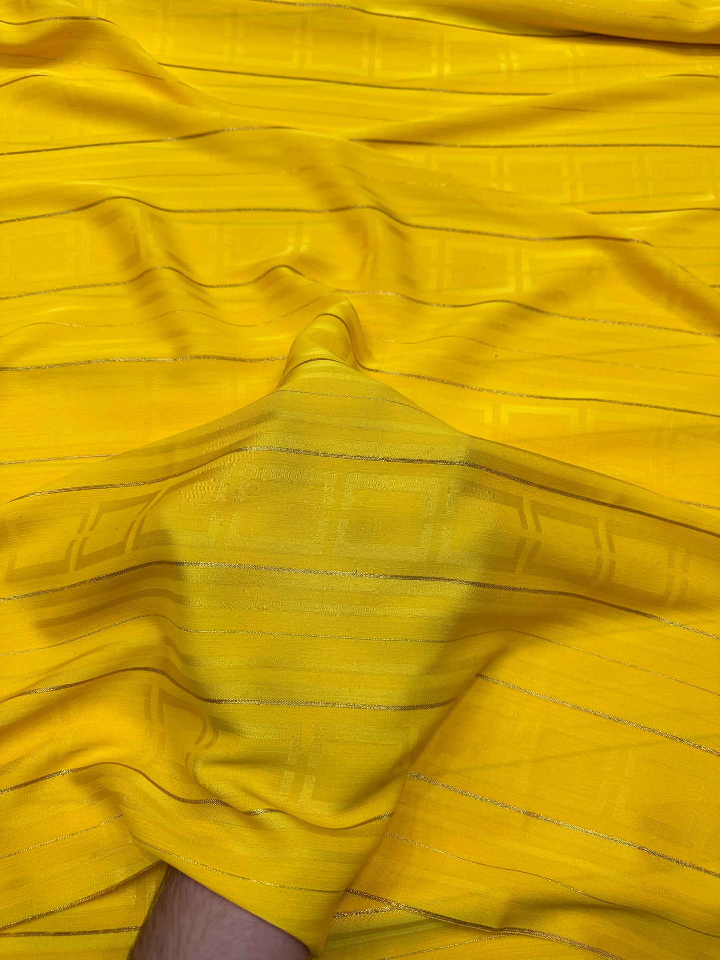 Mahrang Jacquard 08