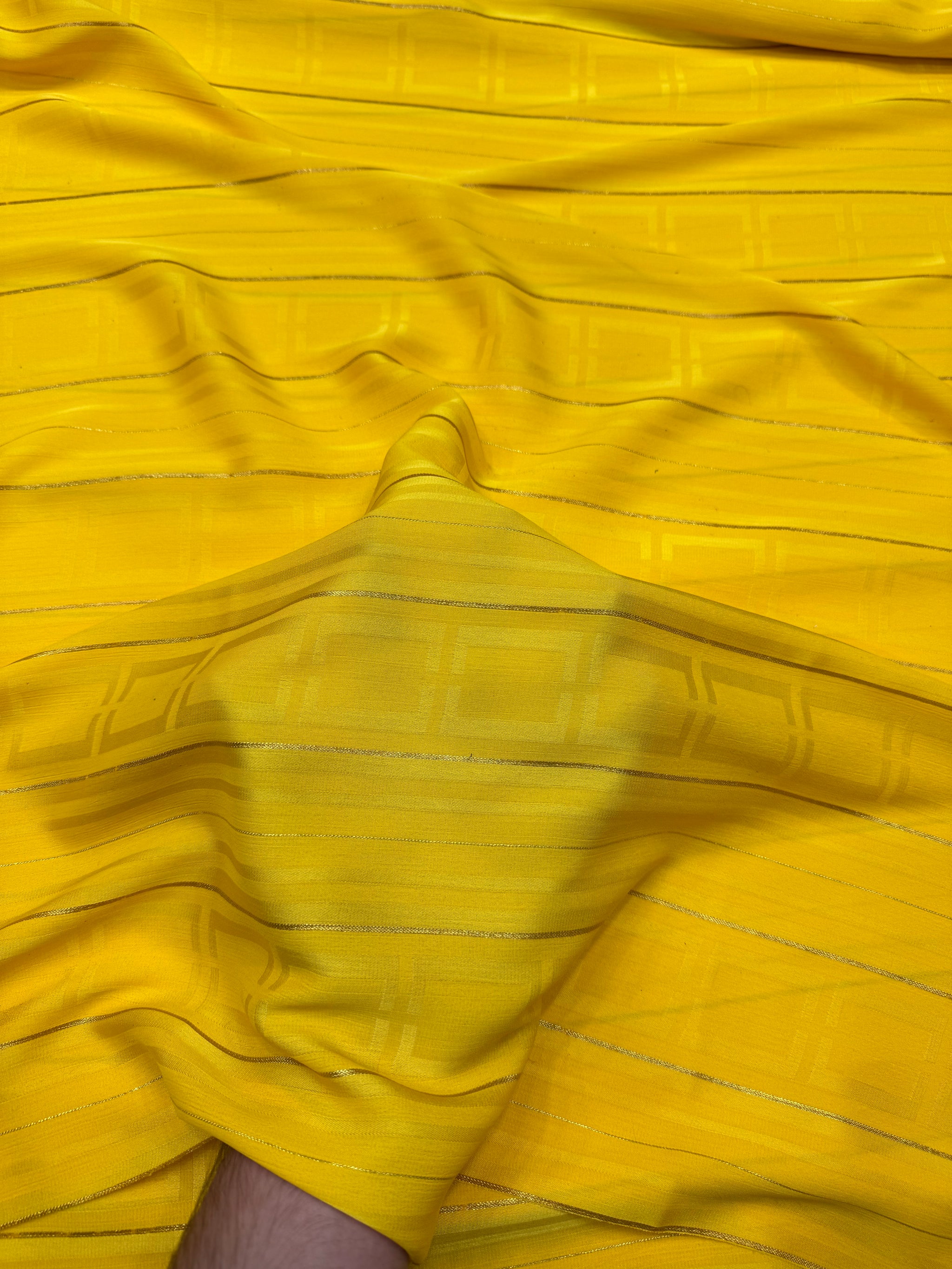 Mahrang Jacquard 08