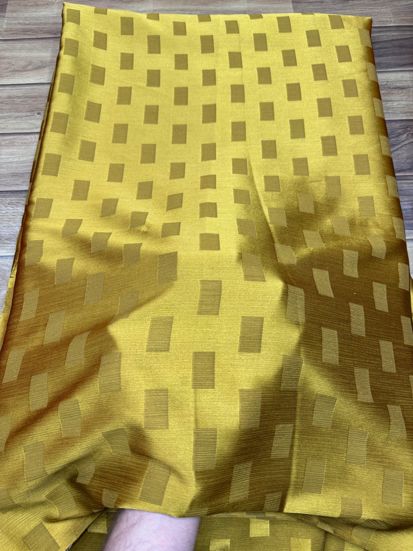 Jacquard Crinkle 12