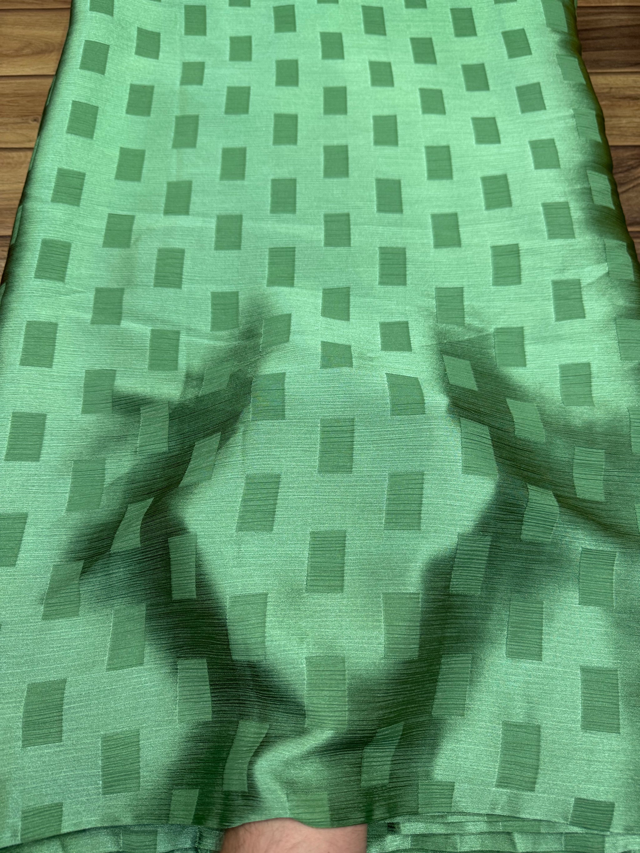 Jacquard Crinkle 14