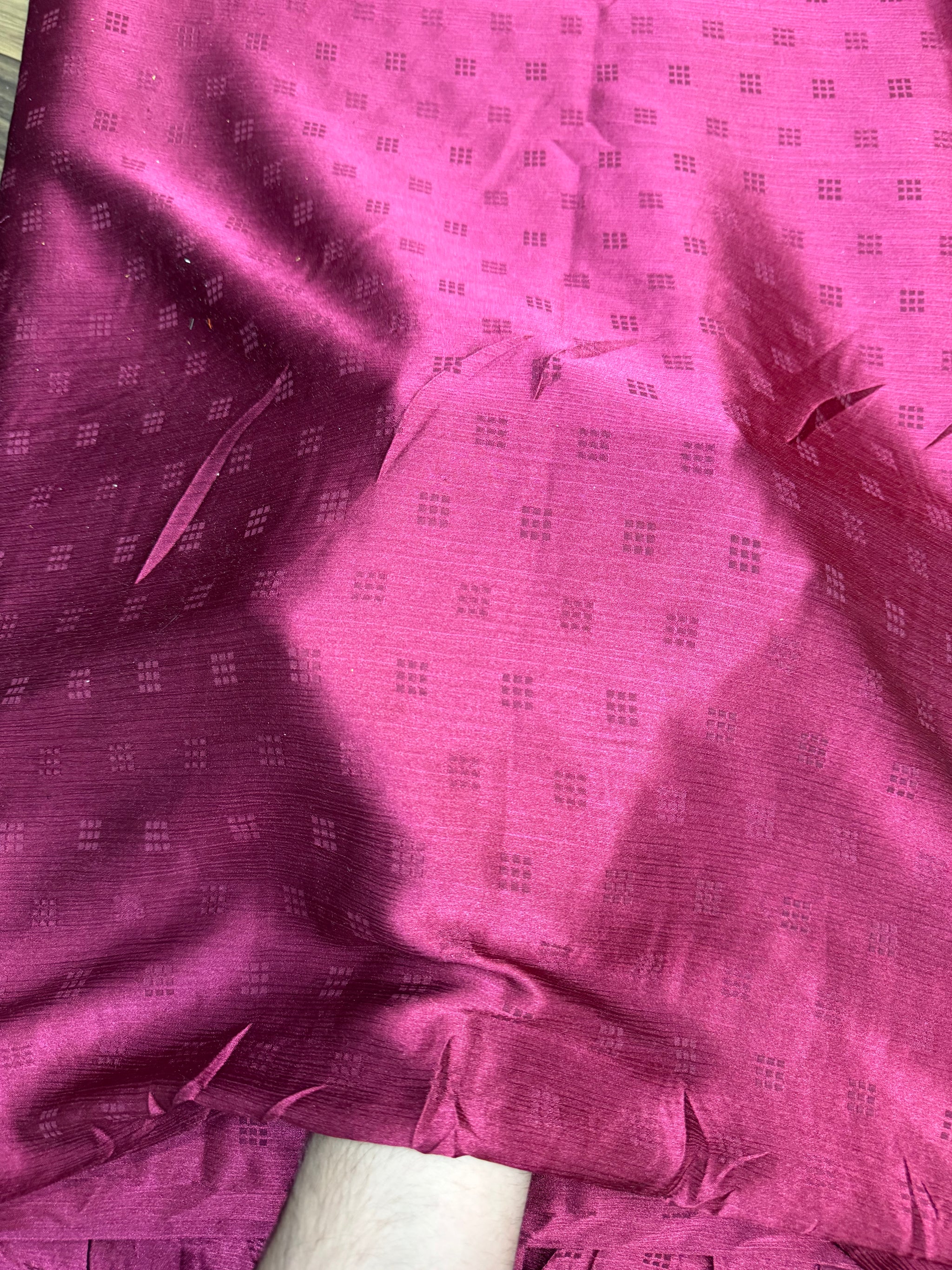 Jacquard Silk 28